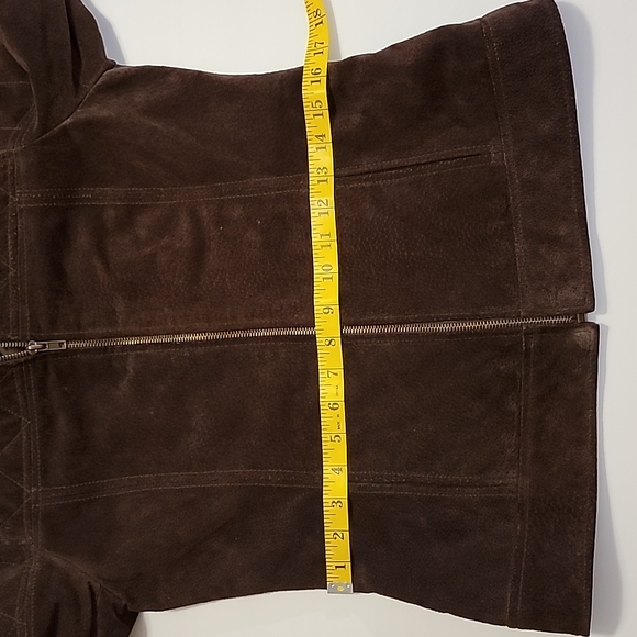 🧡Suede Ruff Hewn Leather Jacket with Quilted Accents on Yolks/Sleeves - Picture 10 of 15